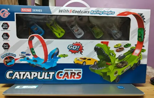 CATAPULT CARS WITH 5 COOL CARS